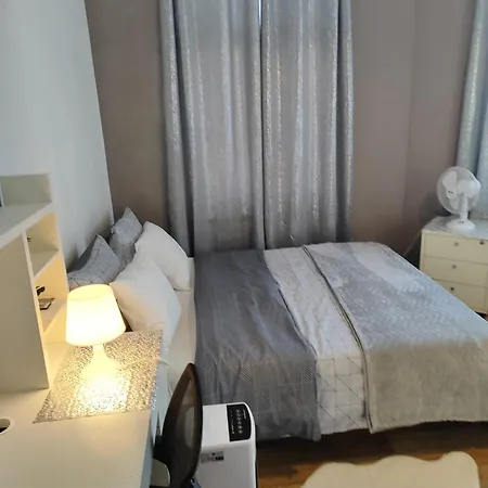 Your Cool Crib In Bed & Breakfast